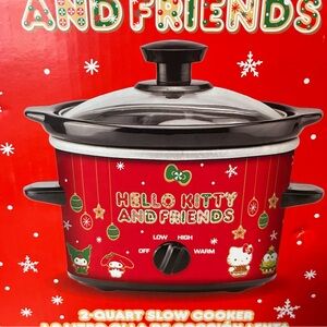Hello Kitty Red Slow Cooker with Festive Design 2qt